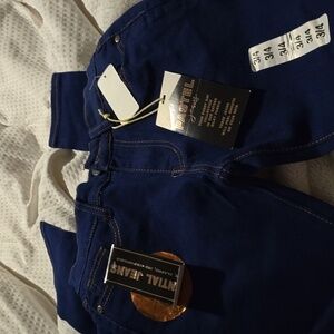 Pastel Jeans, mid rise skinny fit